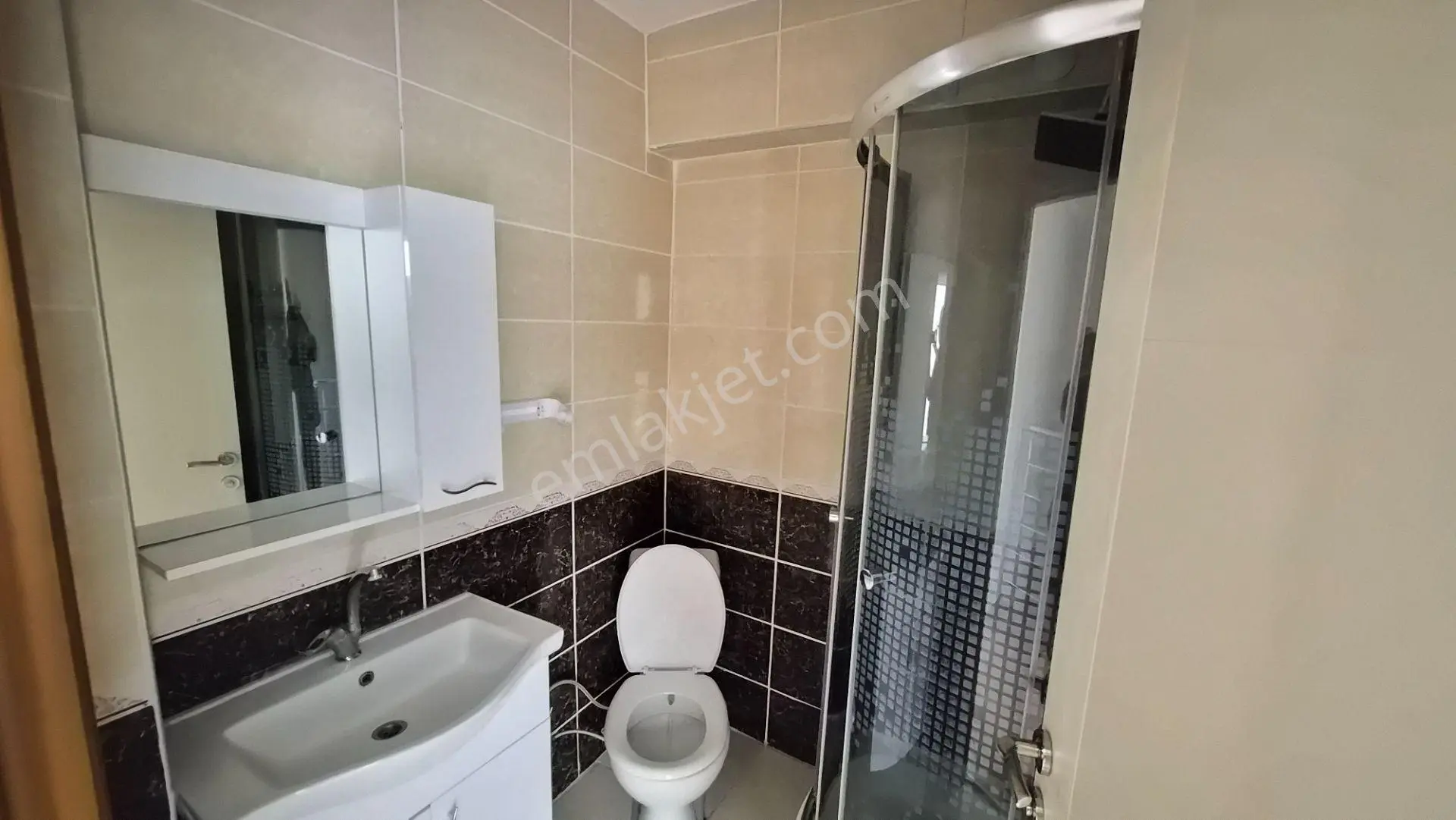 Saimekadaında 3. Katta Asansörlü 4+1 Dublex Satılık Daire — fotoğraf 14