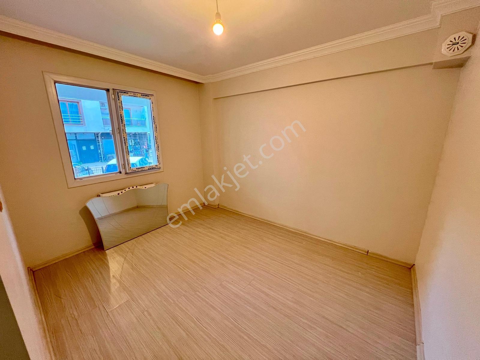 Çözüm Emlak'tan Muradiye İstasyon Bölgesi'nde 2+1 Satılık Daire — fotoğraf 7