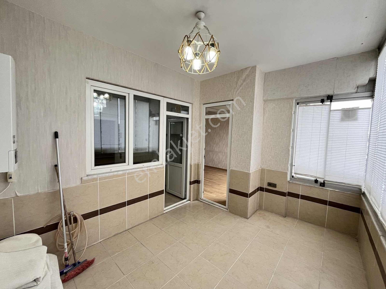 Ymz' Den Karataşın Kalbinde Tramvaya Sıfır Lüx 3+1 Daire — fotoğraf 7