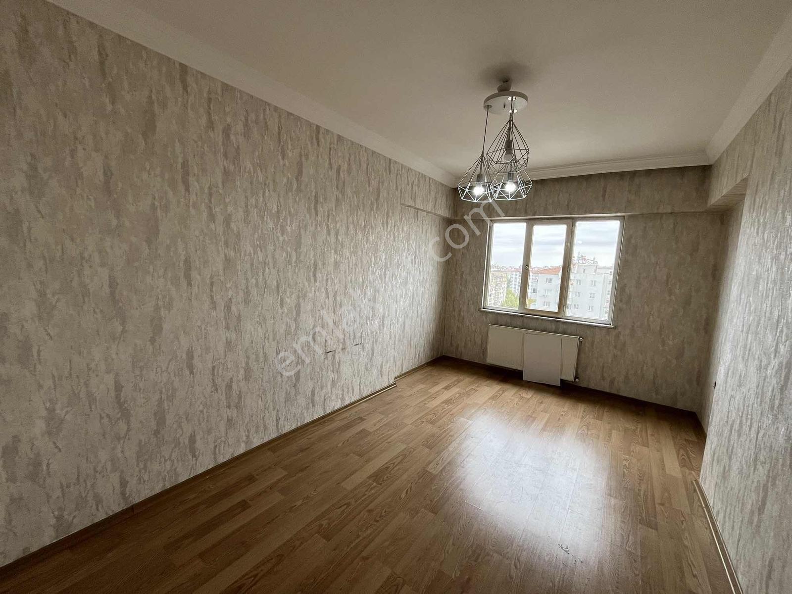 Ymz' Den Karataşın Kalbinde Tramvaya Sıfır Lüx 3+1 Daire — fotoğraf 10
