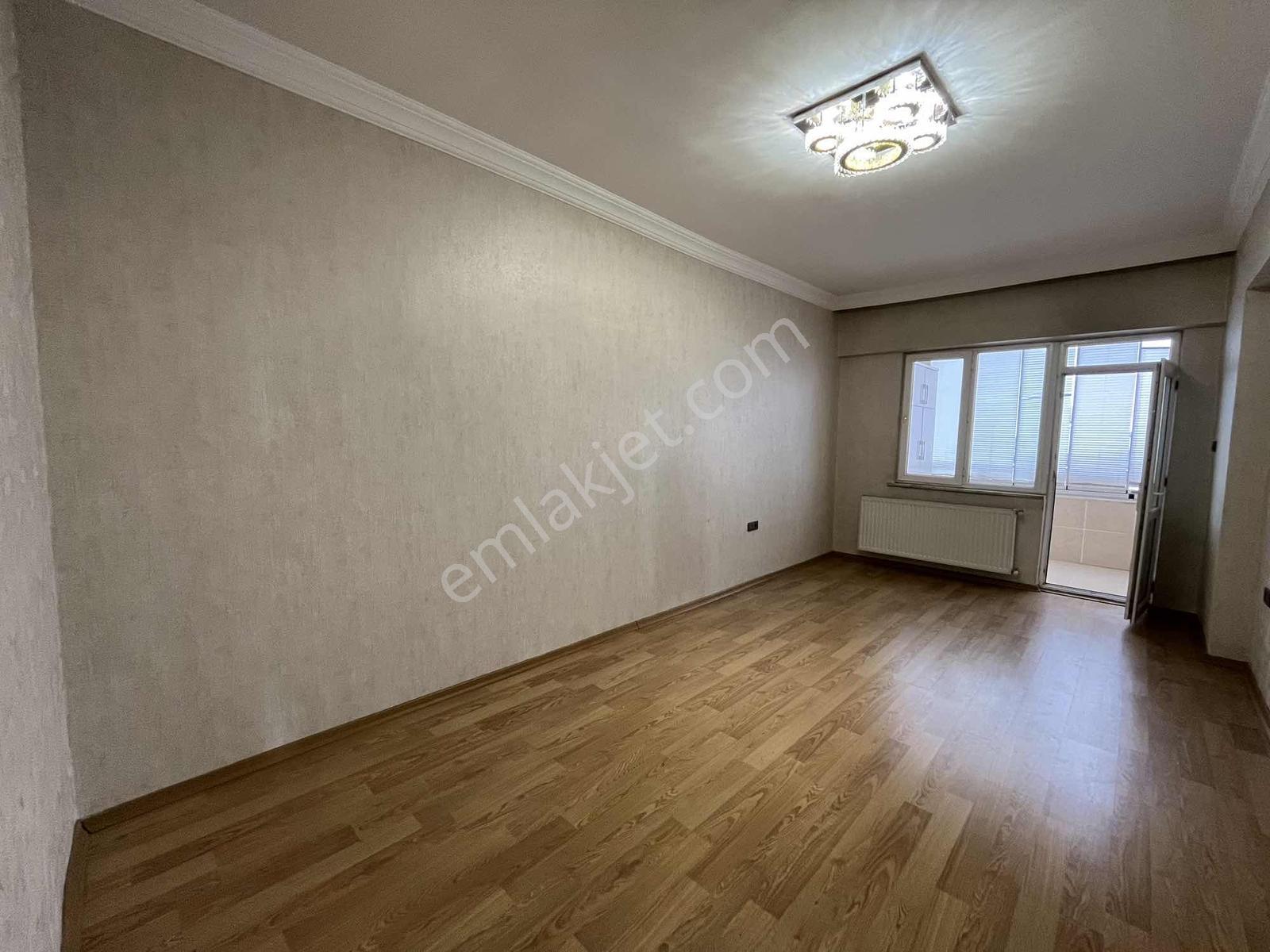 Ymz' Den Karataşın Kalbinde Tramvaya Sıfır Lüx 3+1 Daire — fotoğraf 12