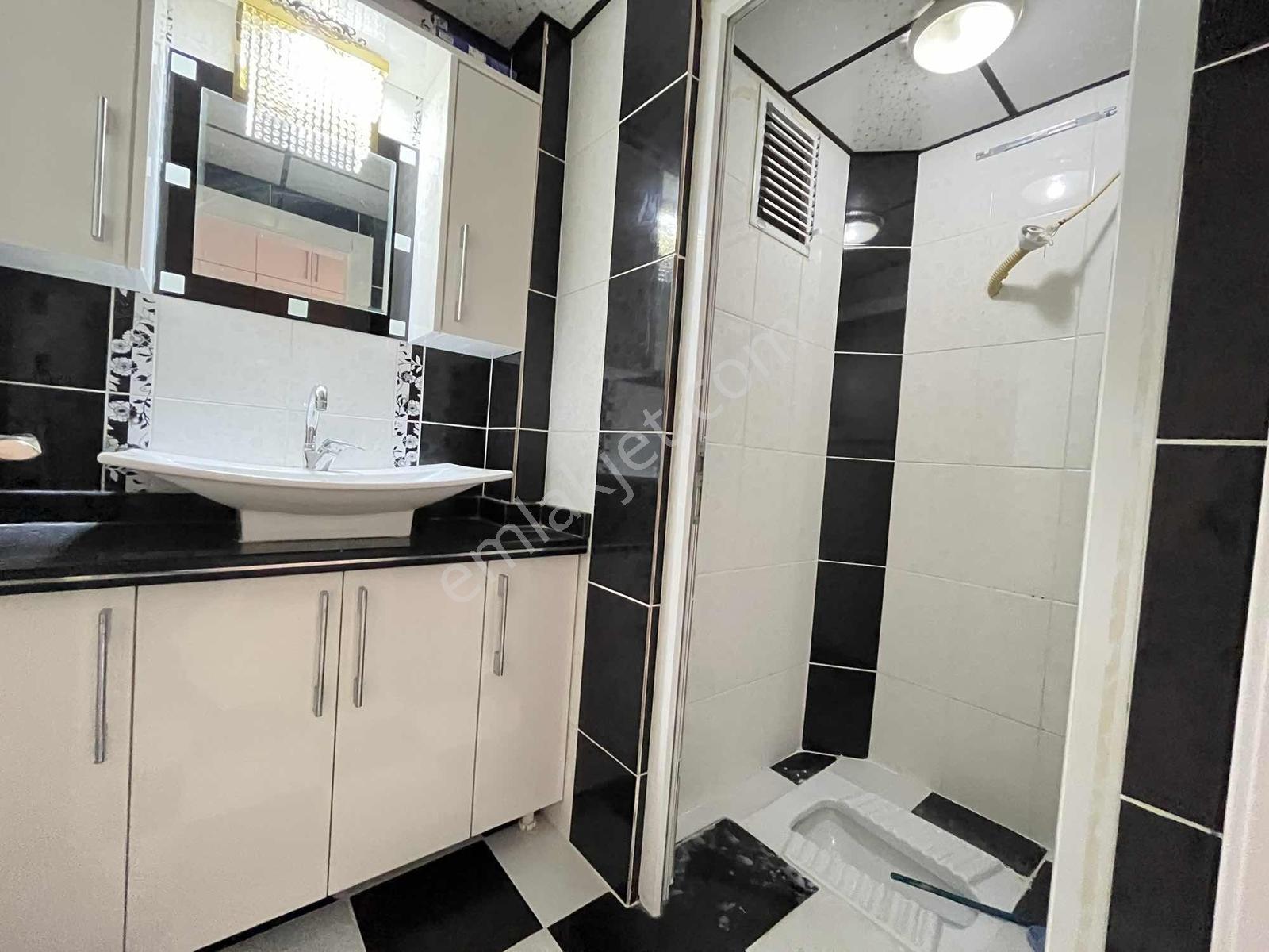 Ymz' Den Karataşın Kalbinde Tramvaya Sıfır Lüx 3+1 Daire — fotoğraf 19