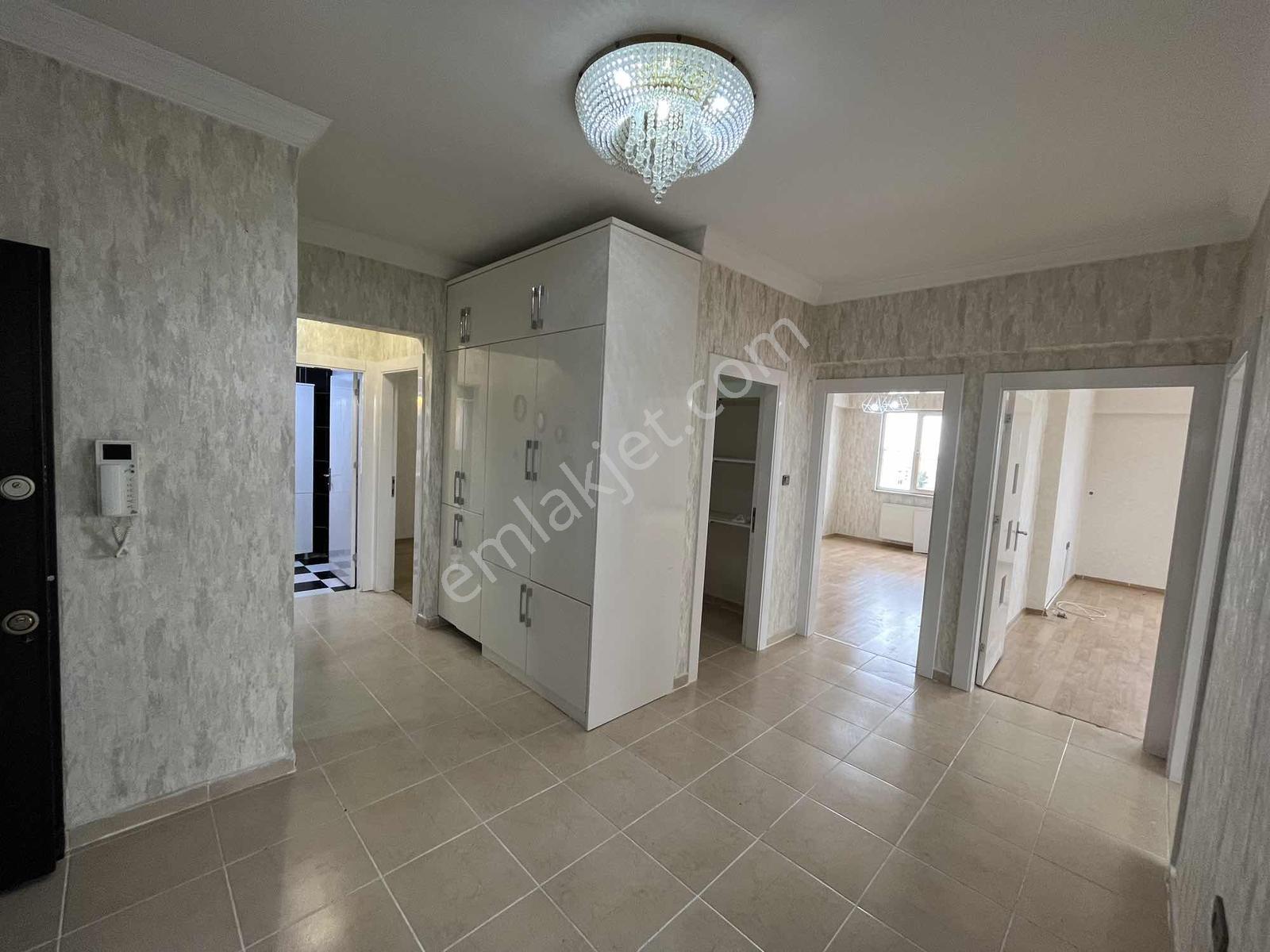 Ymz' Den Karataşın Kalbinde Tramvaya Sıfır Lüx 3+1 Daire — fotoğraf 20