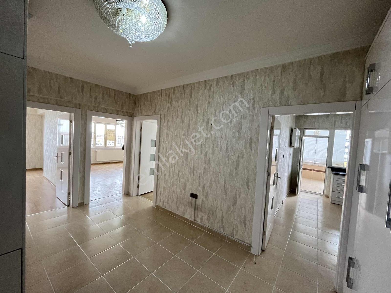 Ymz' Den Karataşın Kalbinde Tramvaya Sıfır Lüx 3+1 Daire — fotoğraf 21