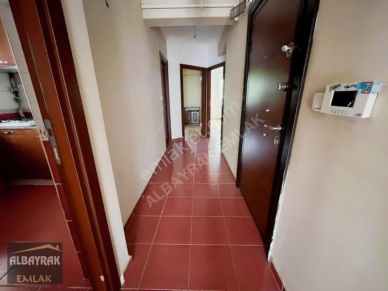 Albayrak'tan İkbal Caddesinde Ön Cephe-boş-geniş 2+1 Daire — fotoğraf 9
