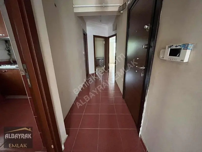 Albayrak'tan İkbal Caddesinde Ön Cephe-boş-geniş 2+1 Daire — fotoğraf 10