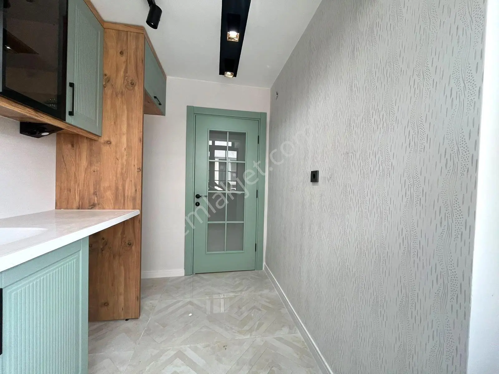 Yükselden Akçay Merkezde Denize 100 Mt Ön Cephe Ara Kat 2+1 — fotoğraf 5
