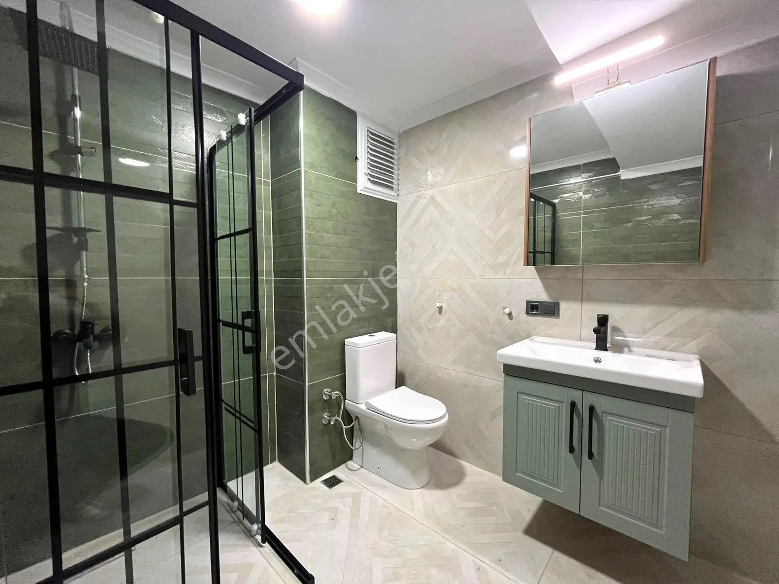 Yükselden Akçay Merkezde Denize 100 Mt Ön Cephe Ara Kat 2+1 — fotoğraf 17