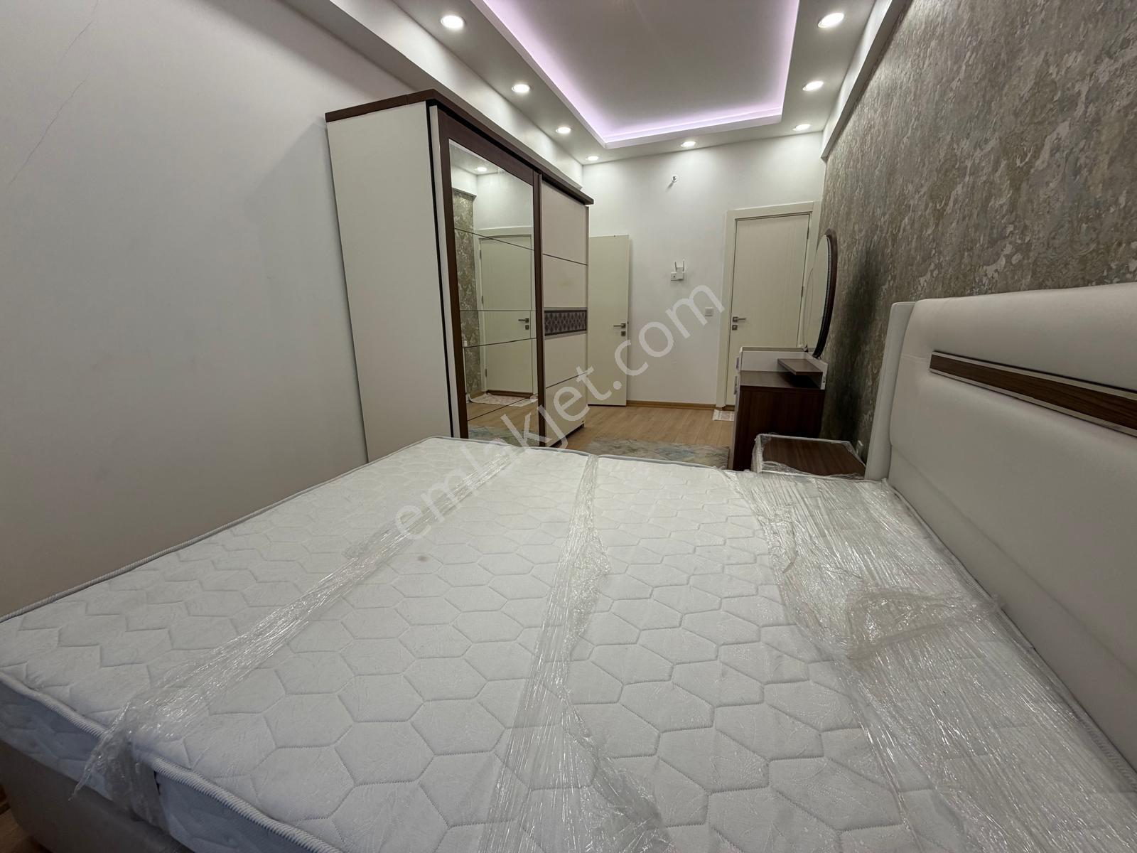 Safir Konakları Mahmutbey Metro Yanında 3+1 200 M2 Satılık Daire — fotoğraf 7