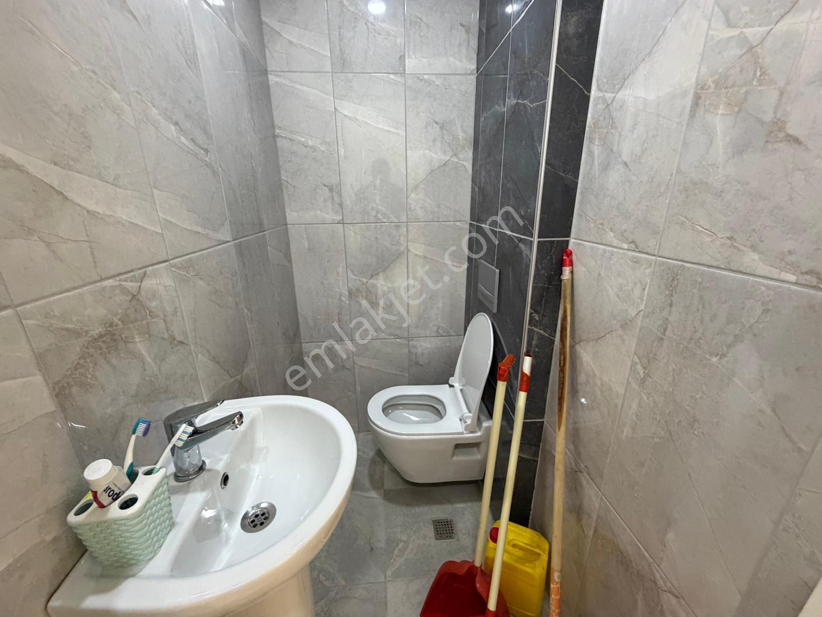 Safir Konakları Mahmutbey Metro Yanında 3+1 200 M2 Satılık Daire — fotoğraf 12