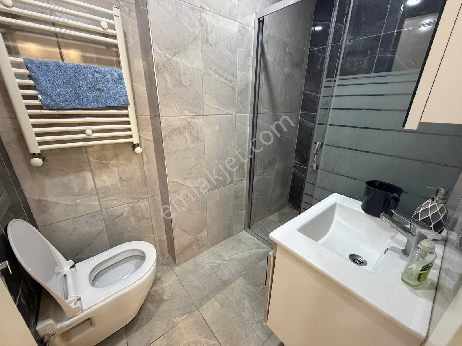 Safir Konakları Mahmutbey Metro Yanında 3+1 200 M2 Satılık Daire — fotoğraf 13