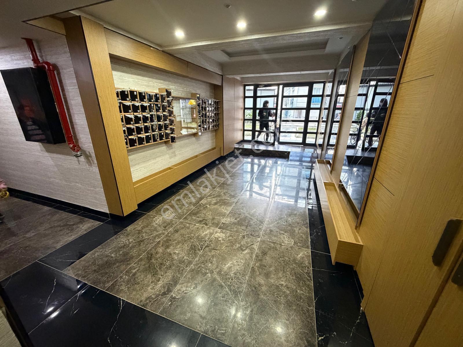 Safir Konakları Mahmutbey Metro Yanında 3+1 200 M2 Satılık Daire — fotoğraf 19