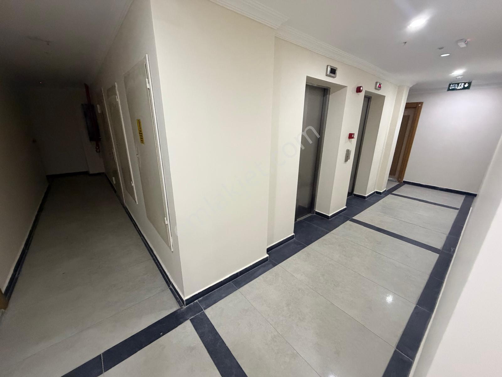 Safir Konakları Mahmutbey Metro Yanında 3+1 200 M2 Satılık Daire — fotoğraf 30