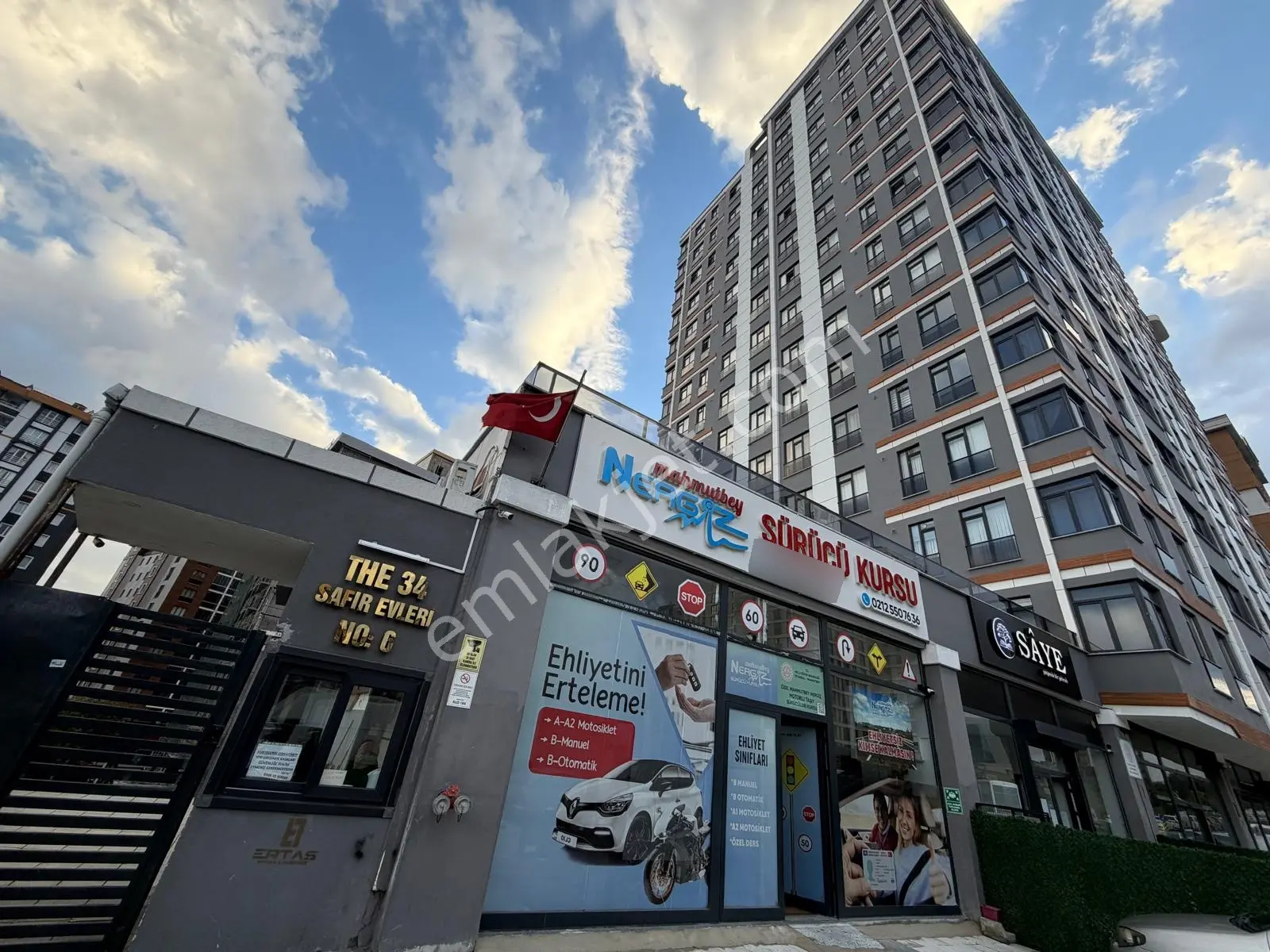 Safir Konakları Mahmutbey Metro Yanında 3+1 200 M2 Satılık Daire — fotoğraf 32