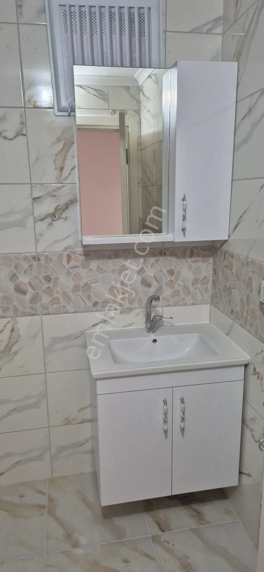 Öztürkler Gayrimenkulden Trb Akç Yaylacık Mah Akç Cad No114 3+1 128m2 Kat3 Satılık Sıfır Lüks Daire — fotoğraf 11