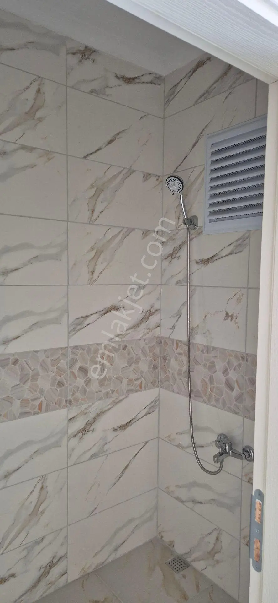 Öztürkler Gayrimenkulden Trb Akç Yaylacık Mah Akç Cad No114 3+1 128m2 Kat3 Satılık Sıfır Lüks Daire — fotoğraf 13