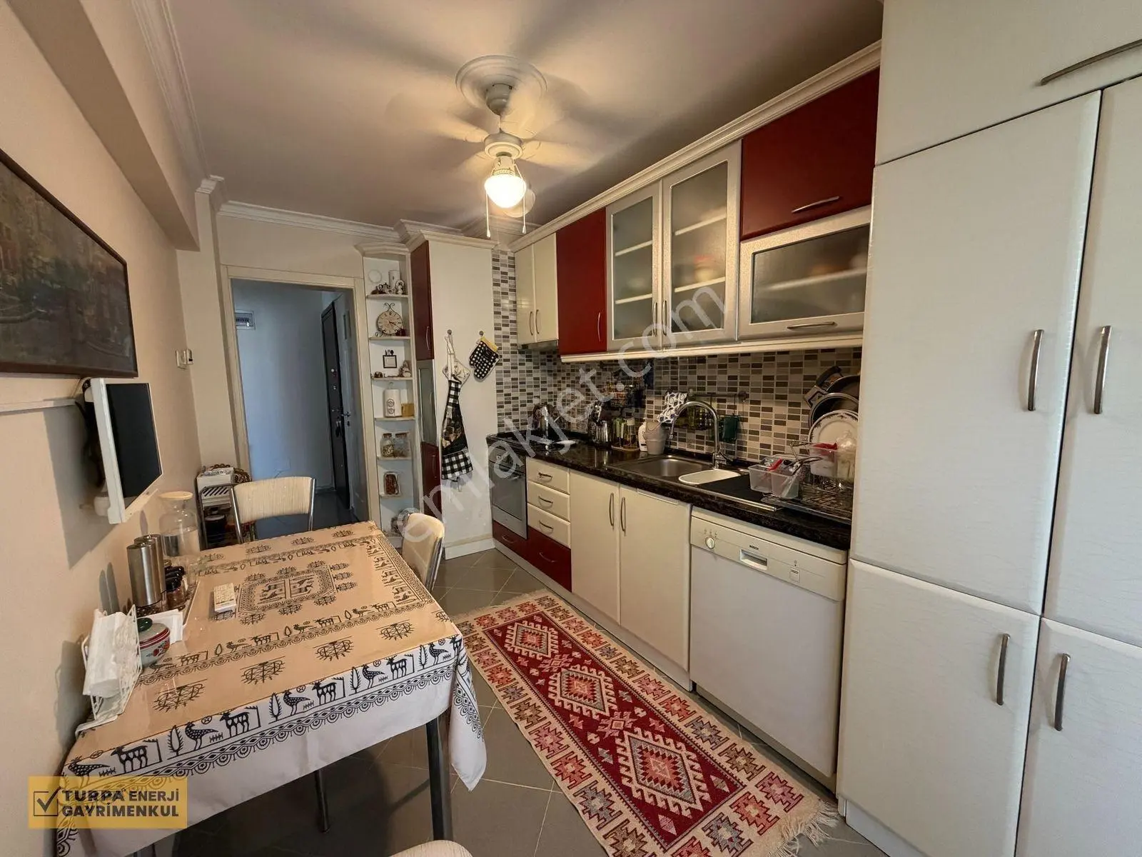 Yol Cephesi, Bakımlı, Ara Kat, Satılık Otoparklı 3+1 Köşe Daire — fotoğraf 9