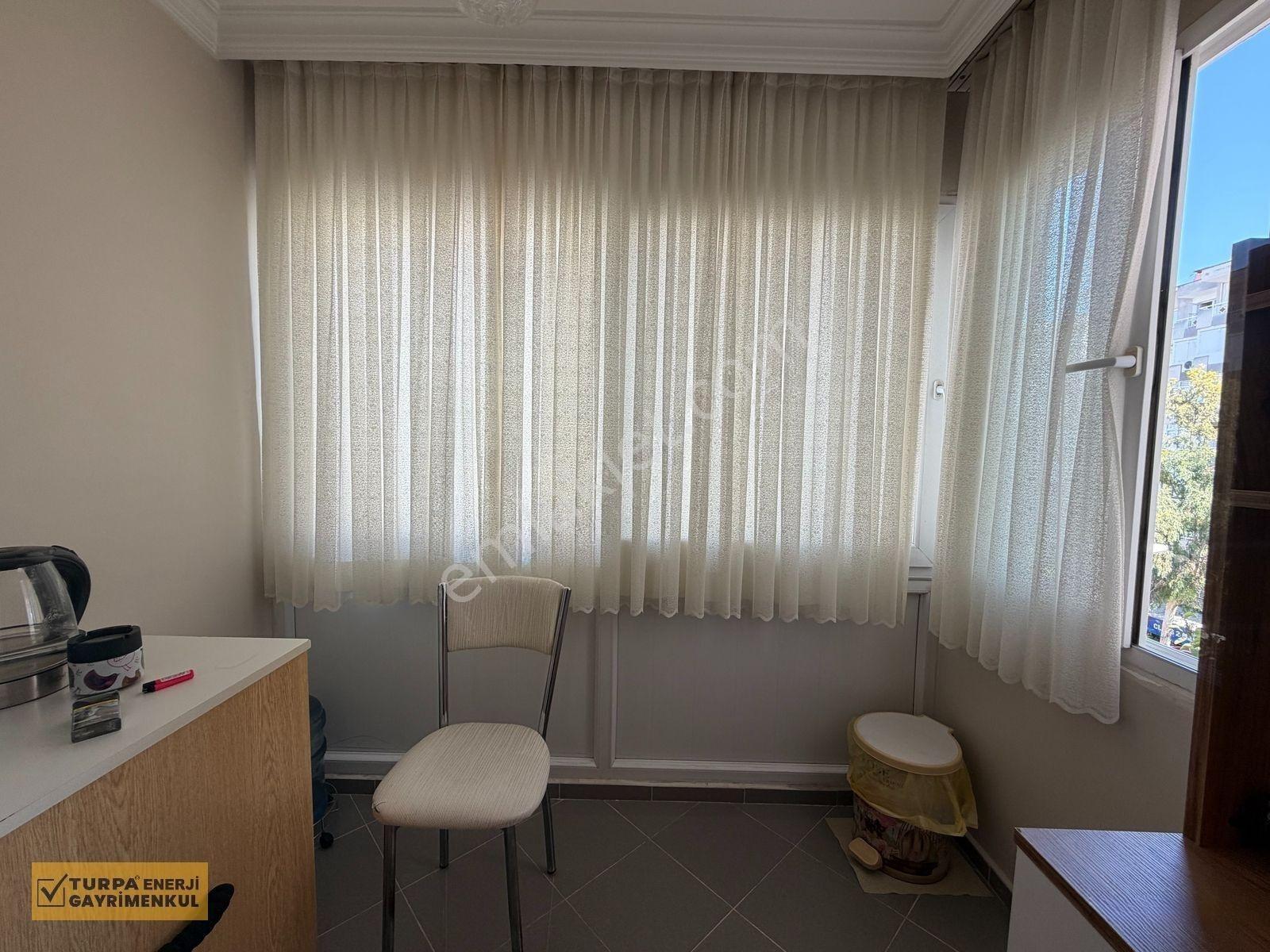 Yol Cephesi, Bakımlı, Ara Kat, Satılık Otoparklı 3+1 Köşe Daire — fotoğraf 11