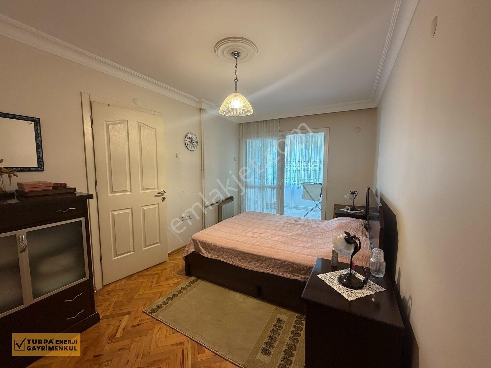 Yol Cephesi, Bakımlı, Ara Kat, Satılık Otoparklı 3+1 Köşe Daire — fotoğraf 21