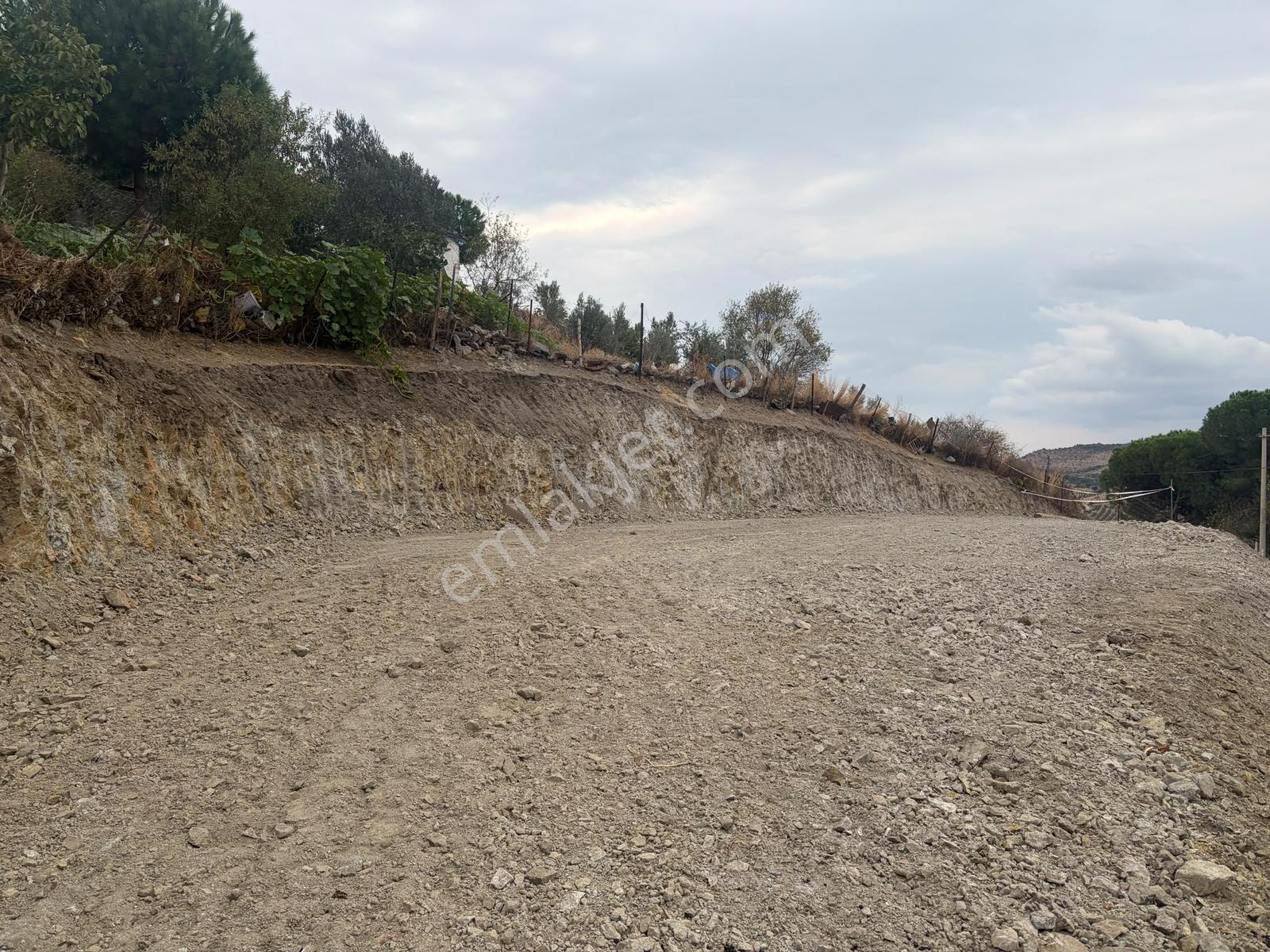 Bergama Kaleardı Köyünde Yatırımlık Satılık Arsa — fotoğraf 11