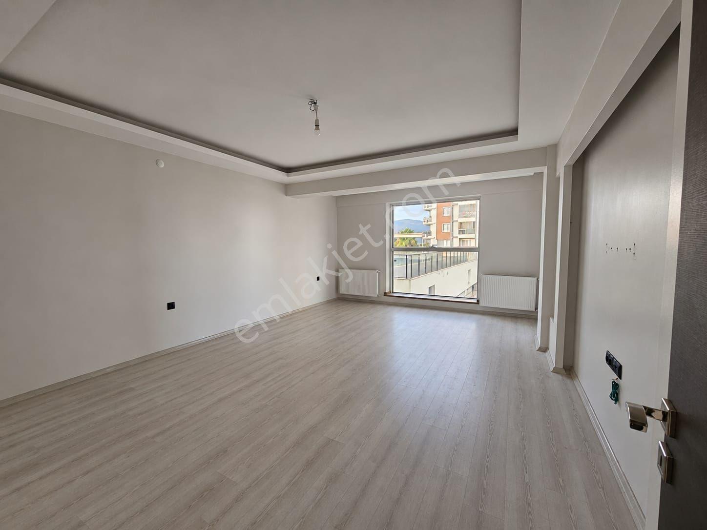 Menemen Zeytin Evleri’nde Havuz Manzaralı, Satılık Daire 3+1 — fotoğraf 5
