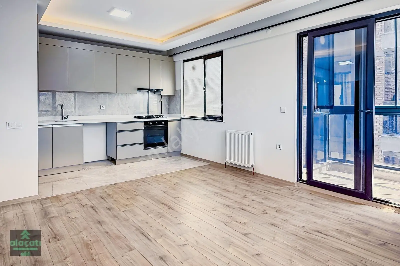 Kızılcaşar Yüksek Tavanlı Site İçinde Satılık 2+1 Daire — fotoğraf 8