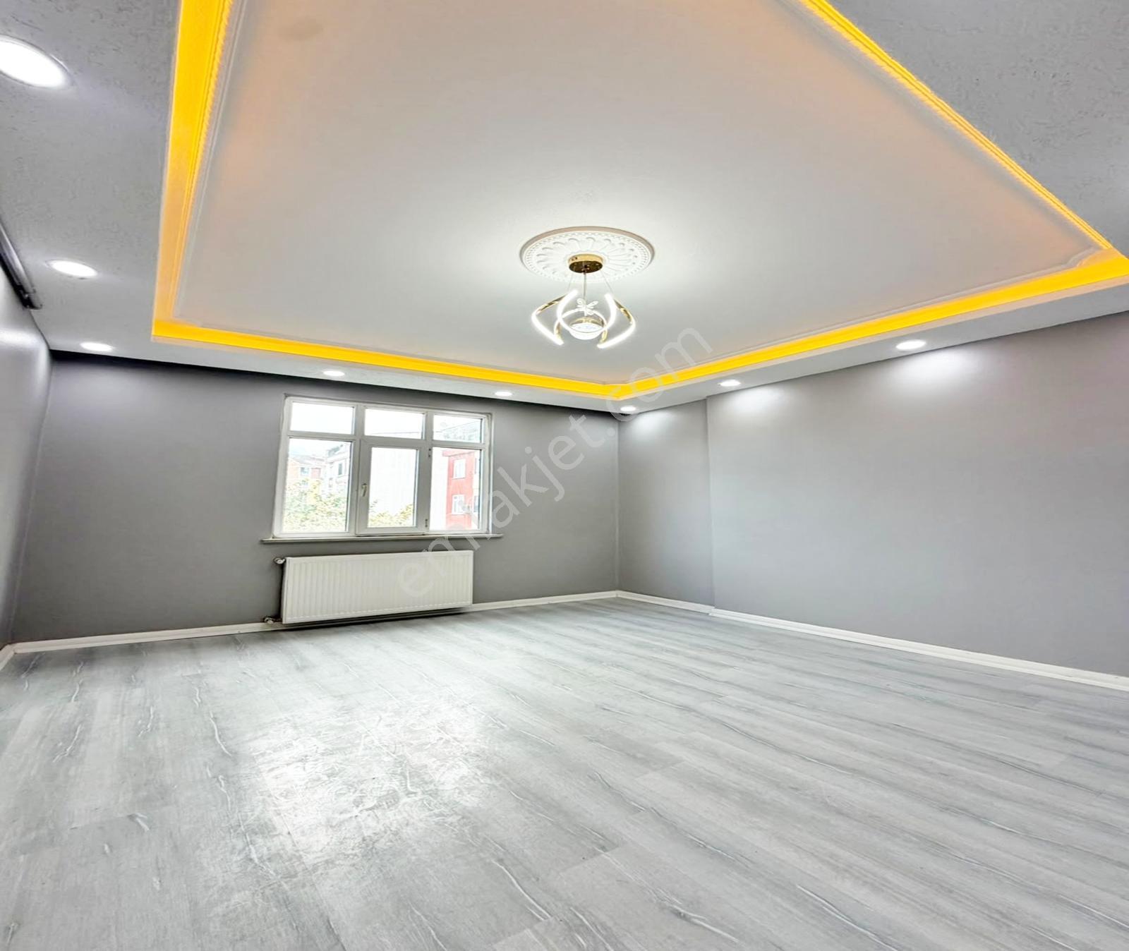 Esenyurt Kıraç Battalgazi Mah. 2.kat 2+1 Balkonlu 2.900.000 Tl — fotoğraf 2