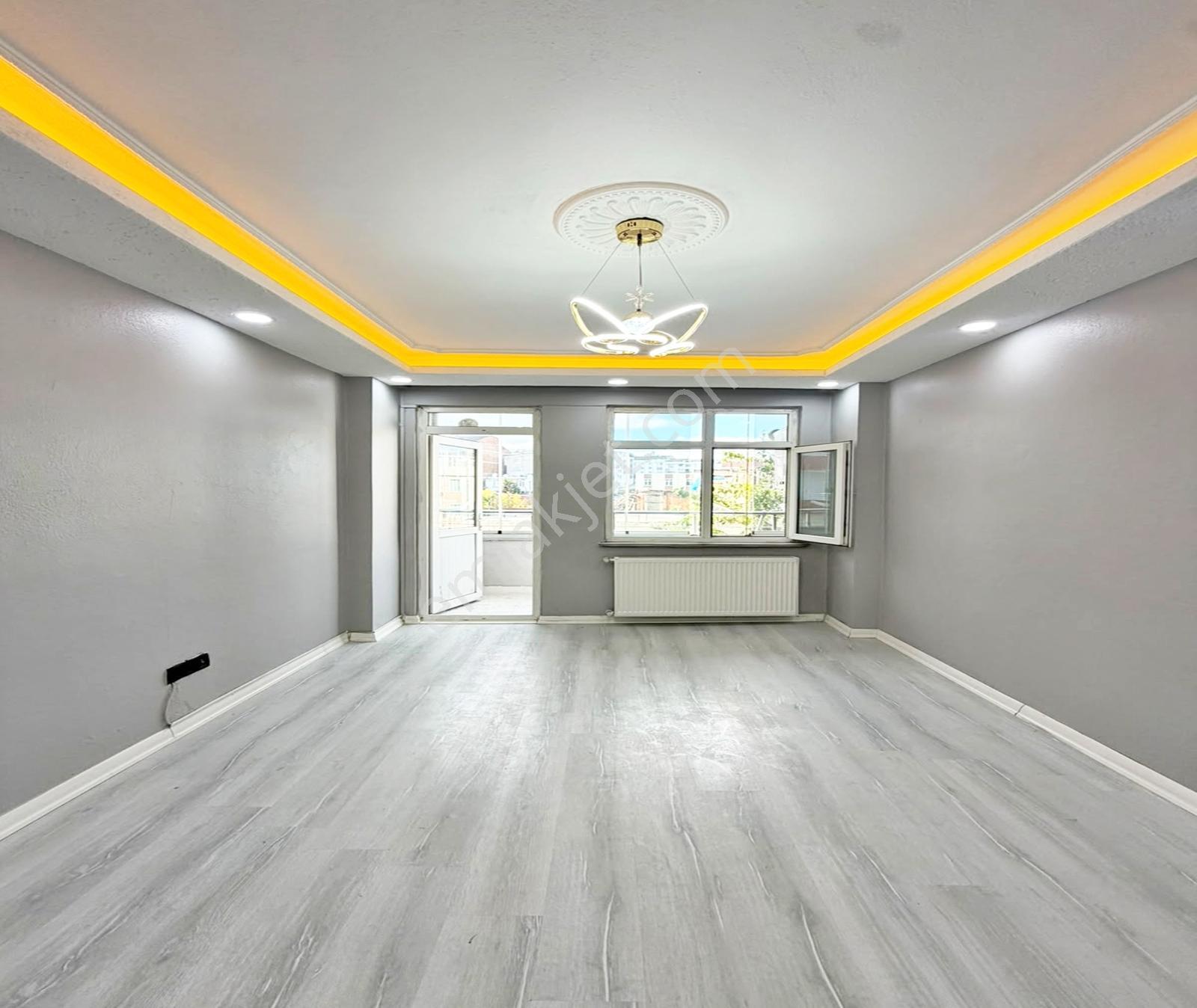 Esenyurt Kıraç Battalgazi Mah. 2.kat 2+1 Balkonlu 2.900.000 Tl — fotoğraf 13