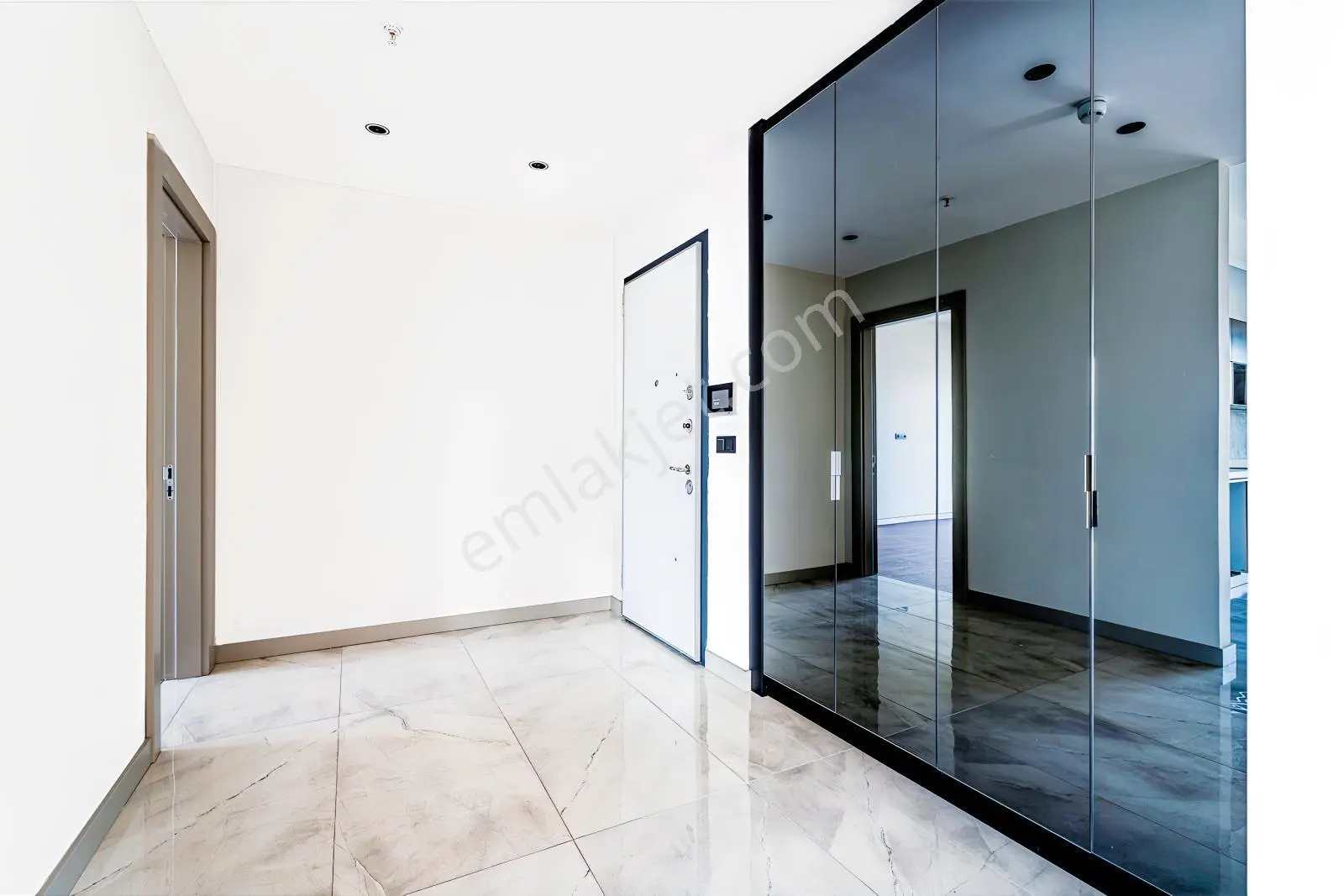 Bornova 4,5+1 İkon Live'deniz Manzaralı Satılık 313 M² Daire — fotoğraf 13