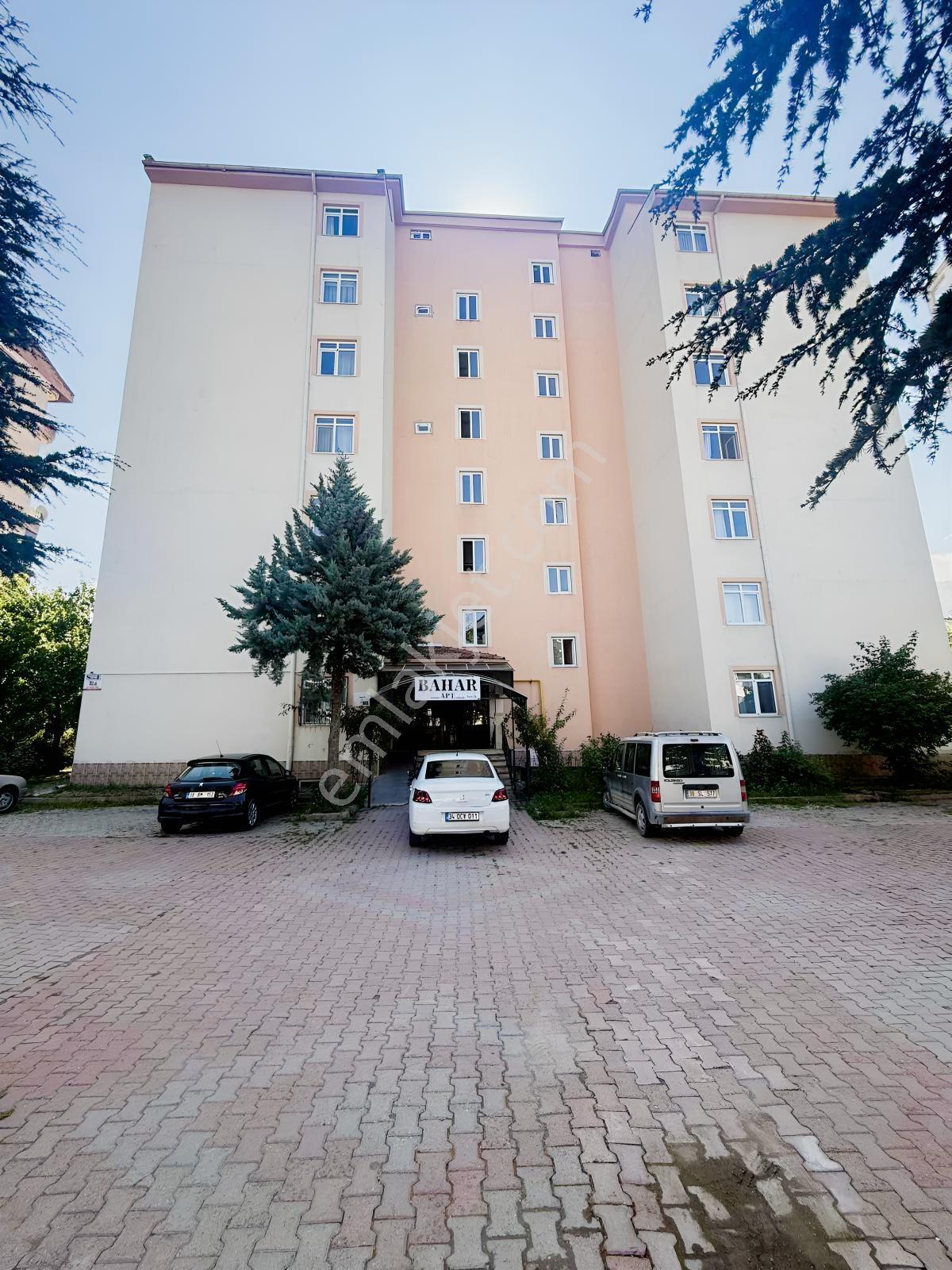 Fetanet Emlaktan Talas Kiçiköyde 3+1 Arakat Masrafsız Daire
