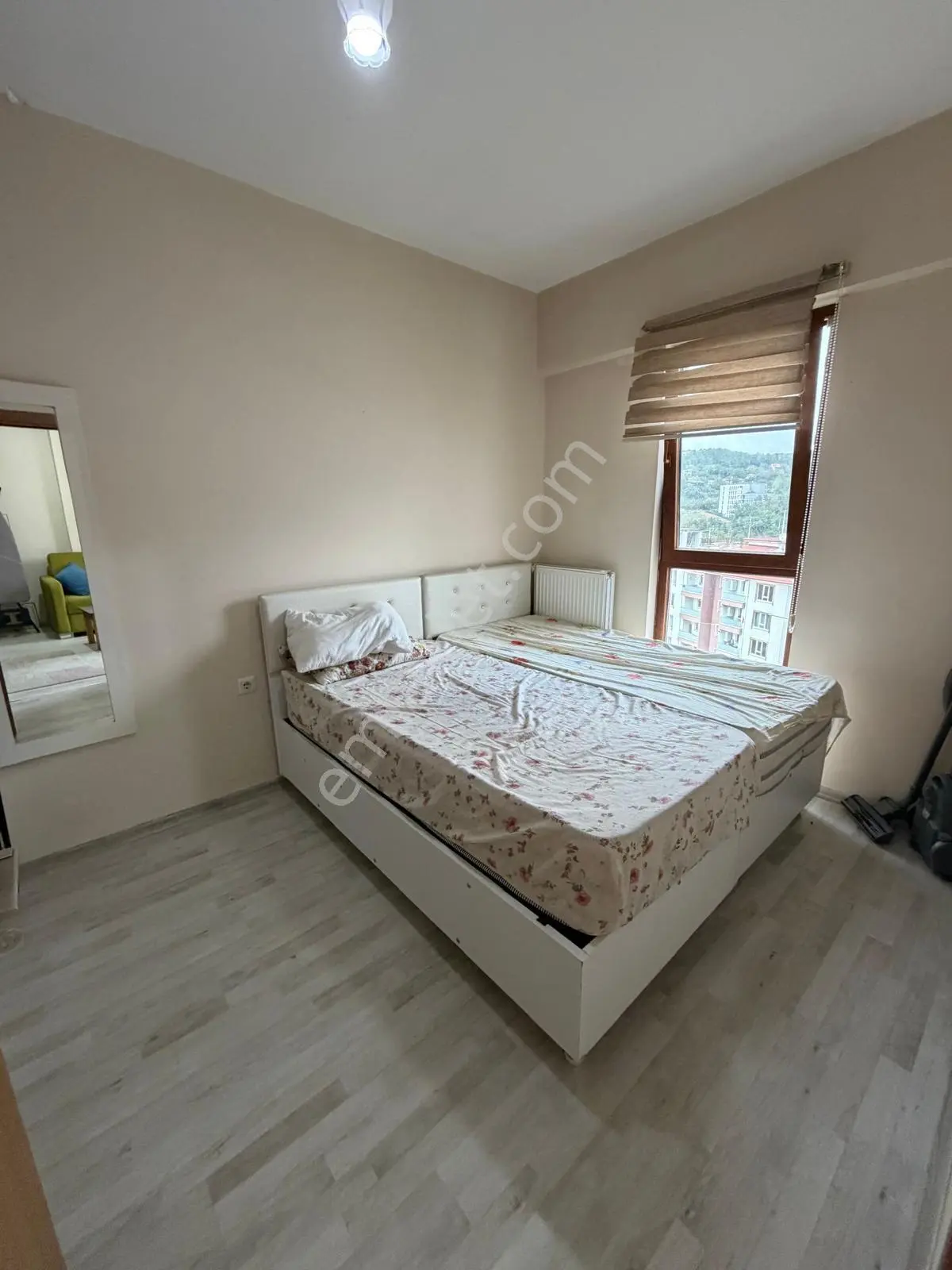 Üniversiteye Yakın-iskanlı-1+1 Eşyalı Arakat Satılık Daire — fotoğraf 4