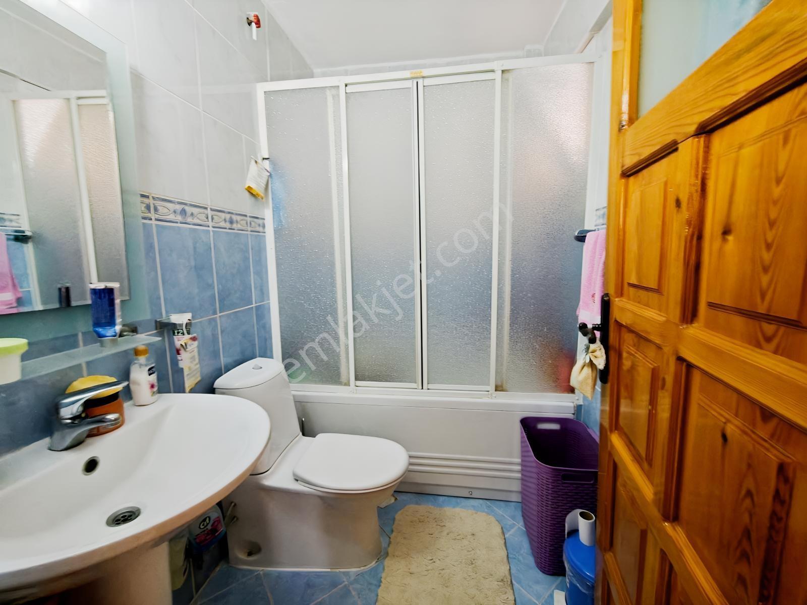 Buca Murathan Mahallesinde 3+1 Satılık Bahçeli Köşe Dubleks Ev — fotoğraf 23