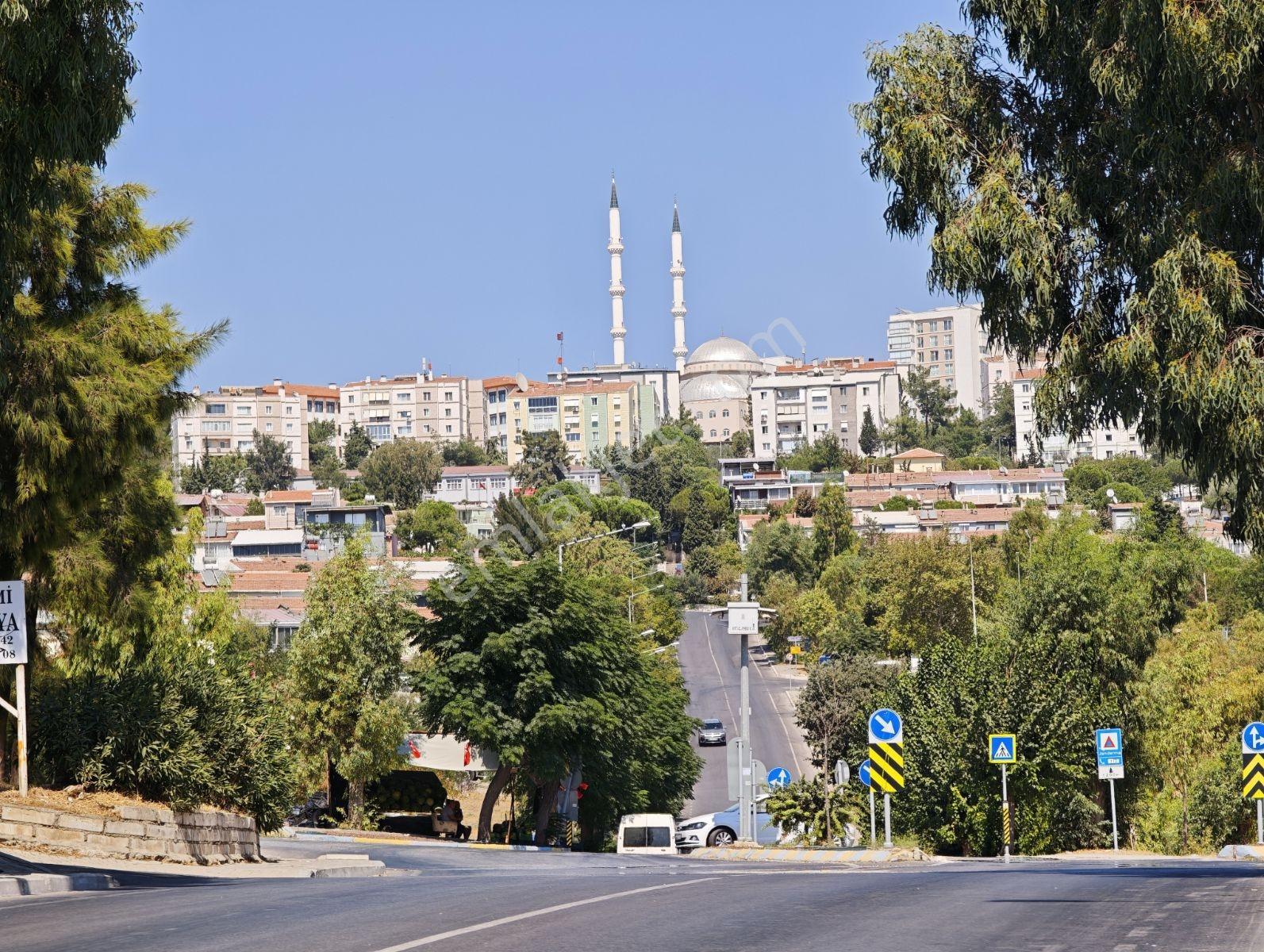 Buca Murathan Mahallesinde 3+1 Satılık Bahçeli Köşe Dubleks Ev — fotoğraf 33