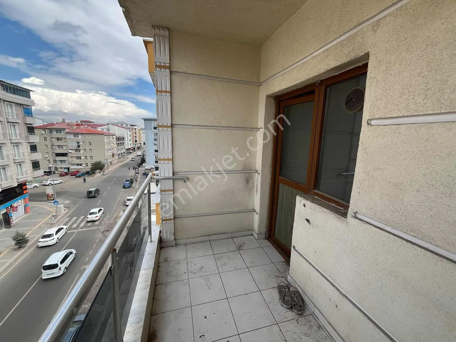 Şehitler'de Köşe Başında 3+1 Daire Ara Kat Balkon Asansör Yolcep — fotoğraf 17