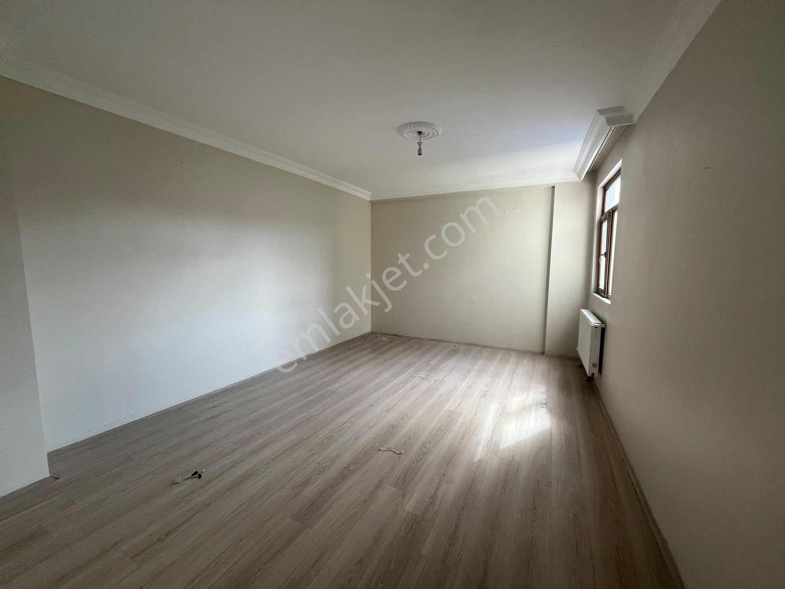Şehitler'de Köşe Başında 3+1 Daire Ara Kat Balkon Asansör Yolcep — fotoğraf 18