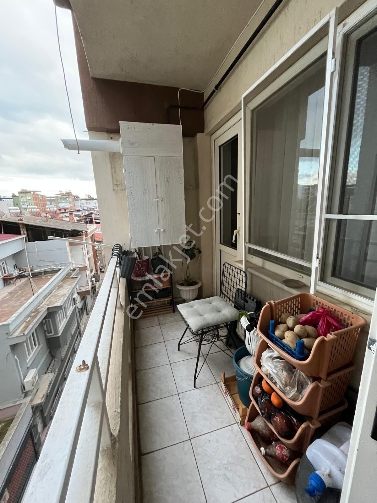 Nazilli Turanda Caddeüzeri Lüks 3+1 Daire — fotoğraf 17