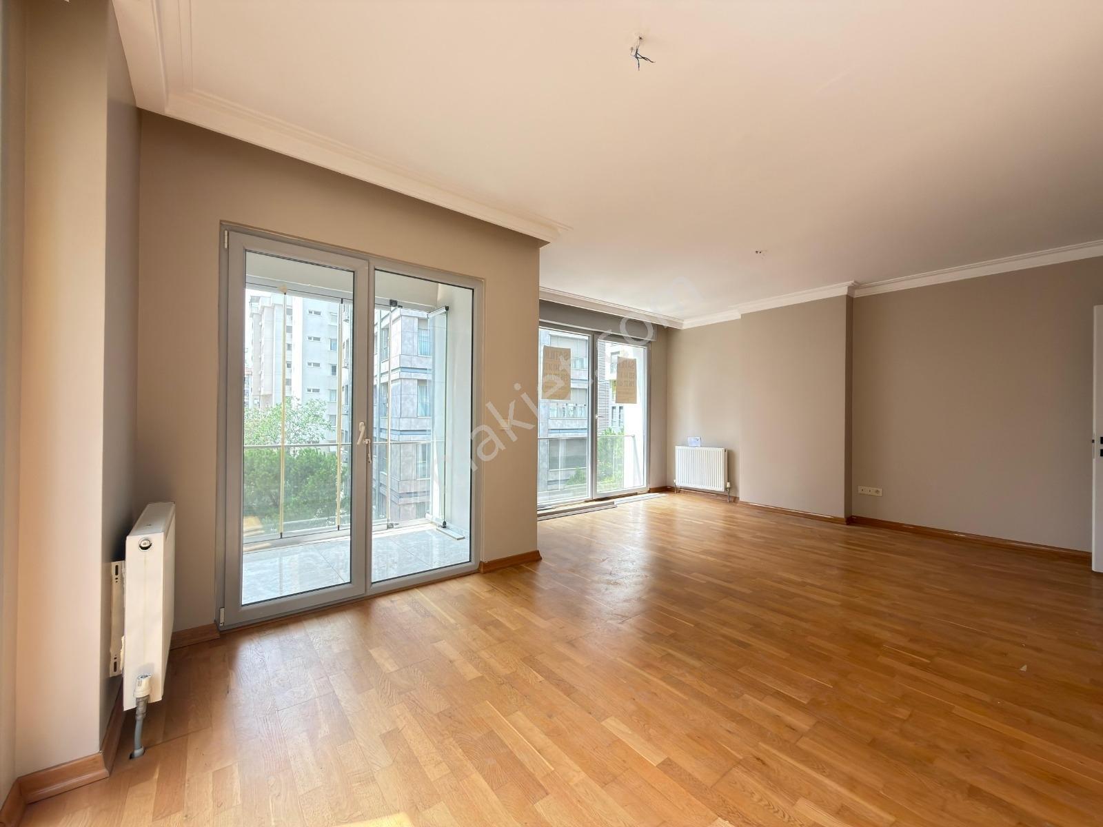 Poyraz'dan Suadiyede 7/24 Güvenlikli Sitede Balkonlu 3+1 Satılık — fotoğraf 31