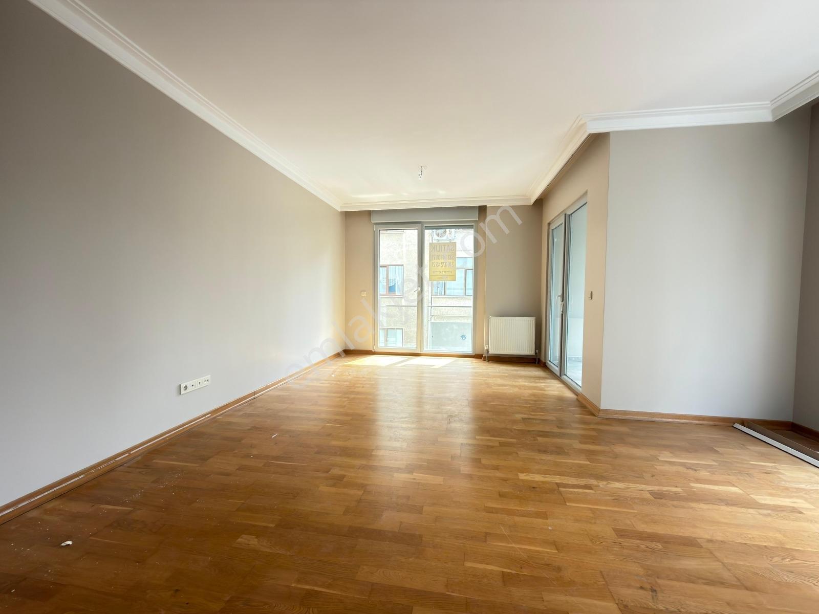 Poyraz'dan Suadiyede 7/24 Güvenlikli Sitede Balkonlu 3+1 Satılık — fotoğraf 32