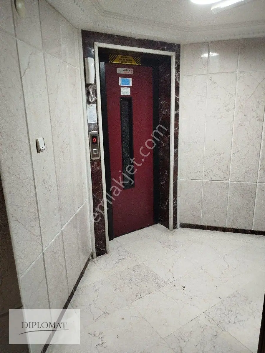 Emek Kazakistan Caddesi Gazi Tıp Hastanesi Karşısi Geniş 3+1 Asansörlü Kapalı Otoparklı — fotoğraf 6