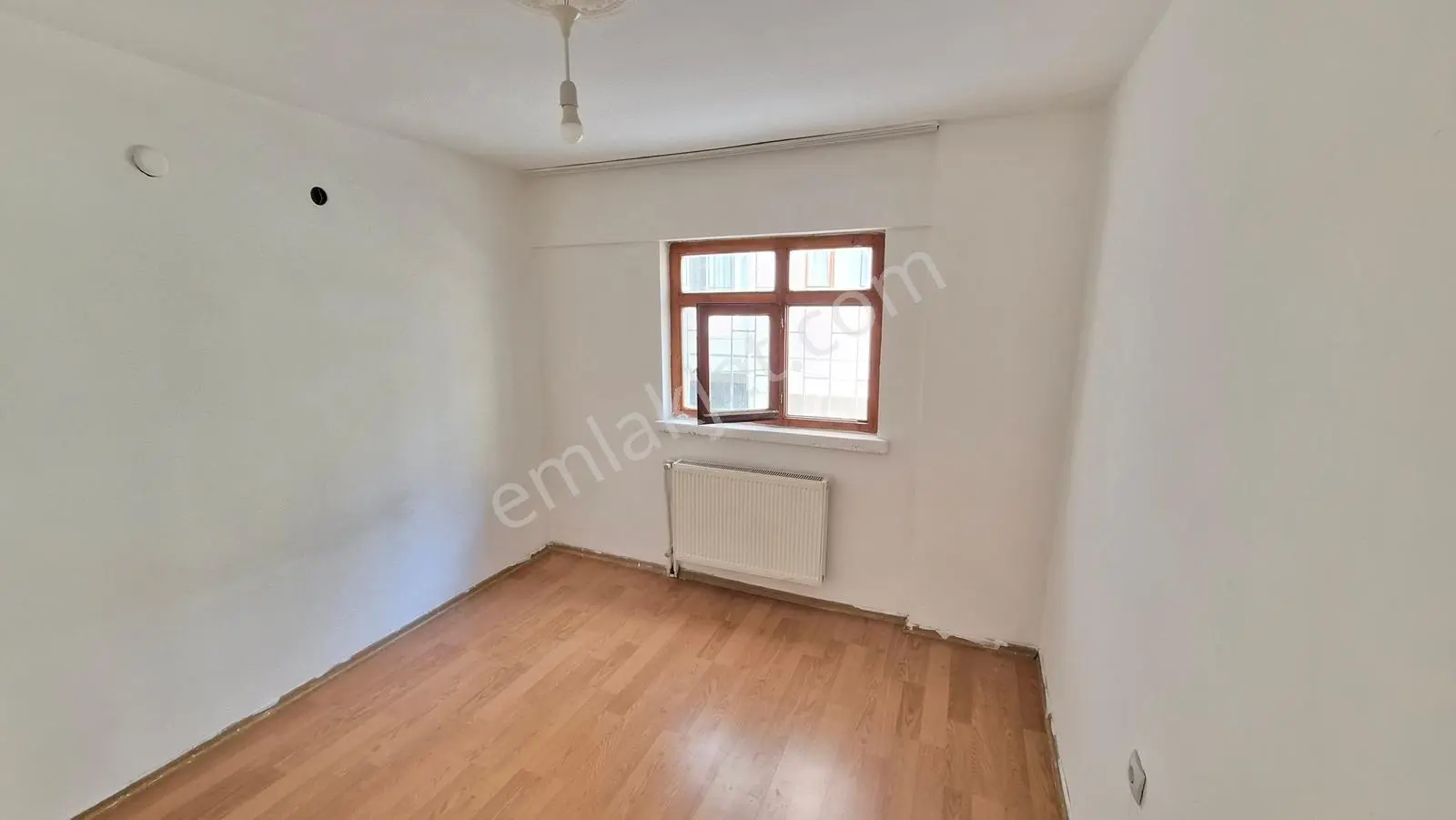 Abidinpaşada Kot-3 De 2+1 Yapılı Satılık Daire — fotoğraf 18