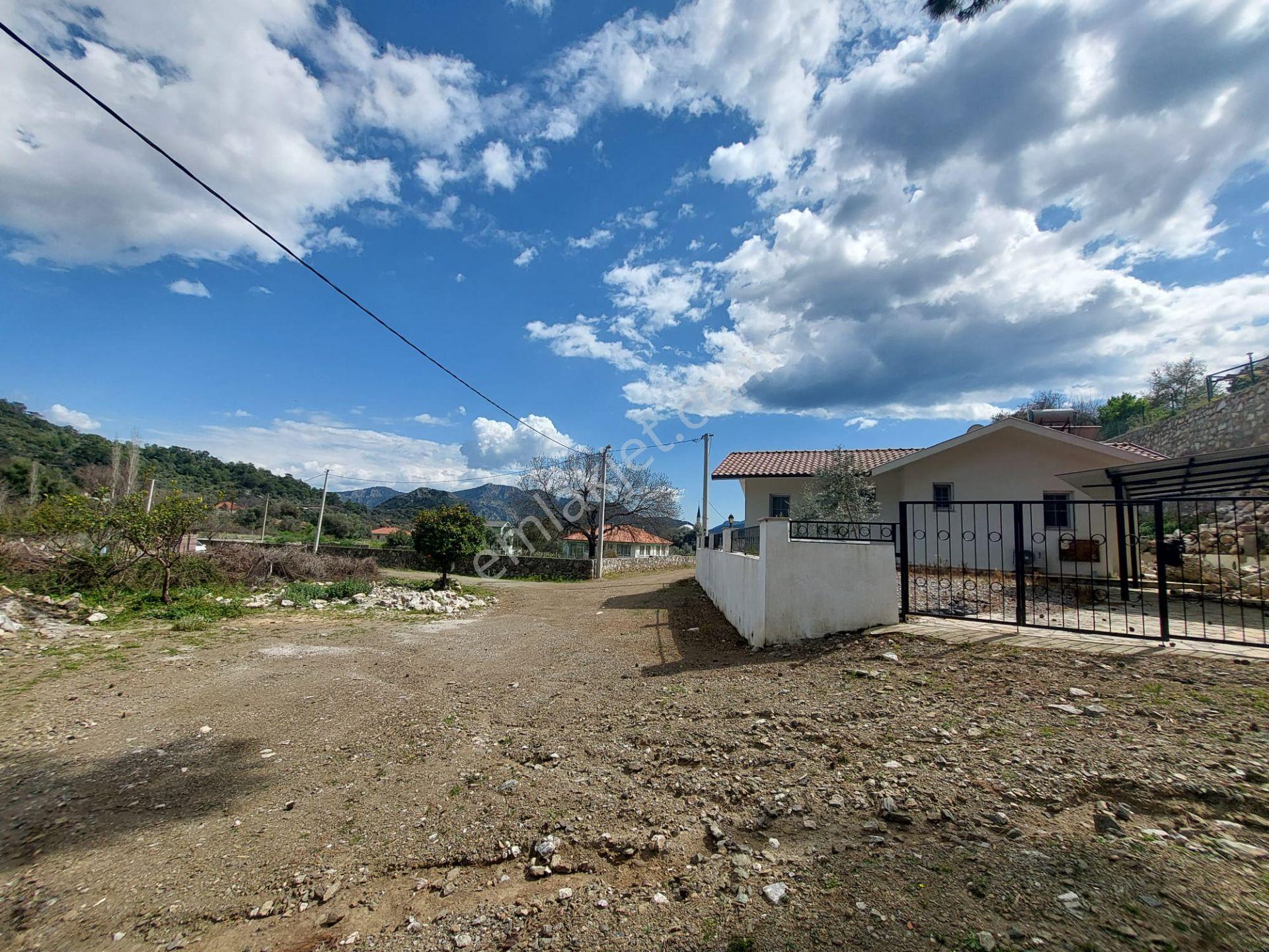 Köyceğiz Çandır Merkezde 1 000 M2 Kelepir Arazi Acil Satılık — fotoğraf 4