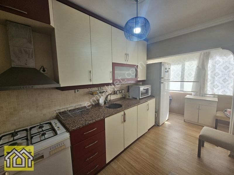 Agoraya Yakın 2+1 Jeotermal Li Yatirimlik Boş Daire — fotoğraf 3