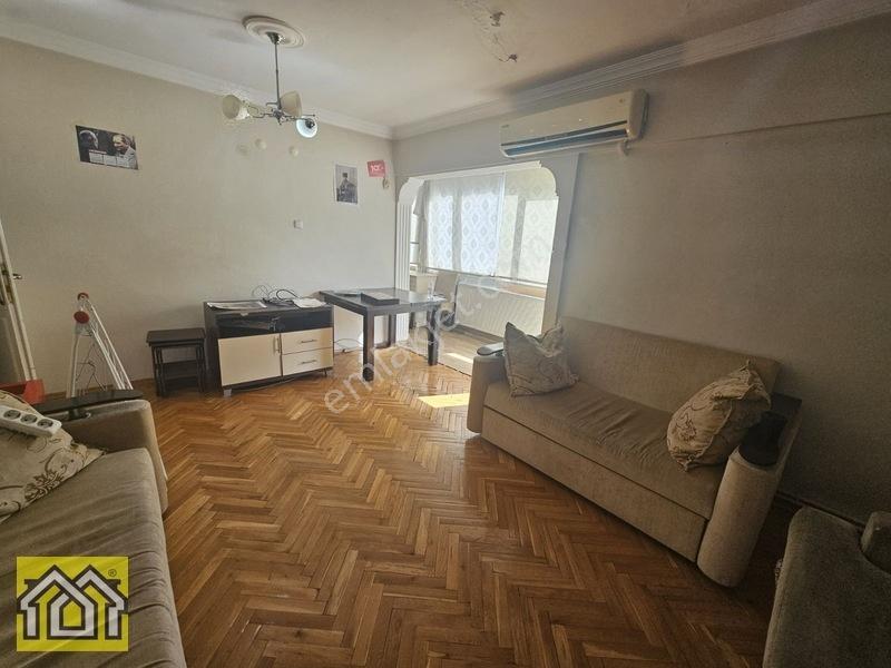 Agoraya Yakın 2+1 Jeotermal Li Yatirimlik Boş Daire — fotoğraf 6