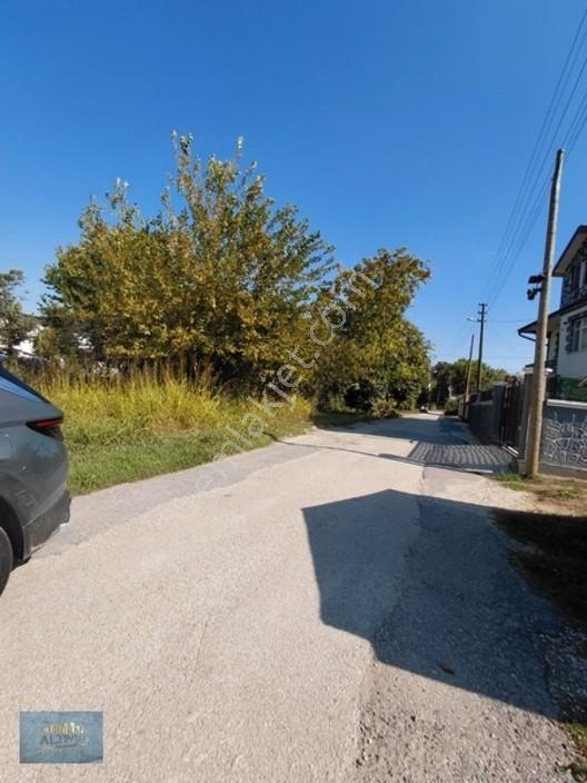 Elit Konumda 360 Mt2 İmarlı Köşe Arsa — fotoğraf 7