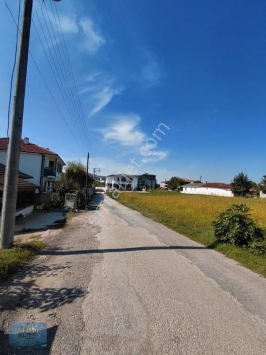 Elit Konumda 360 Mt2 İmarlı Köşe Arsa — fotoğraf 8