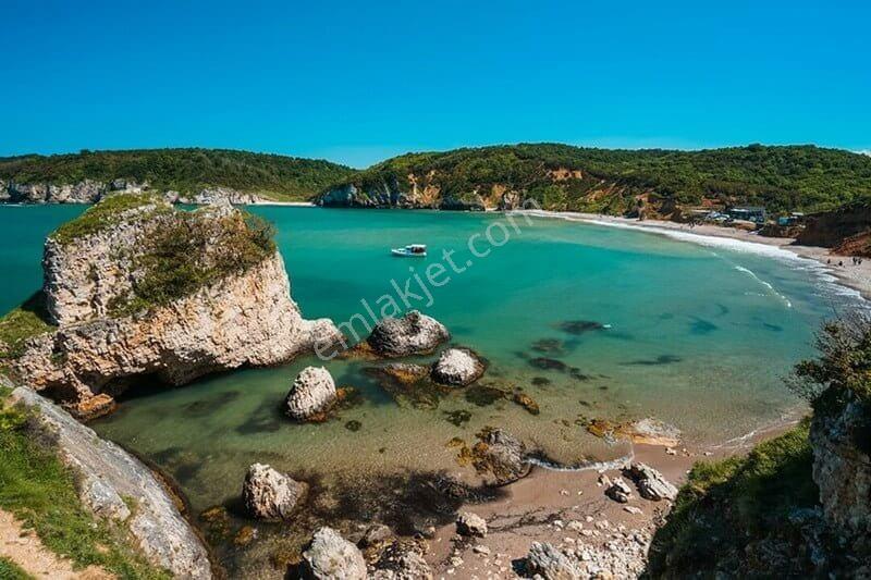 Deniz Manzaralı Resmi Yola Cepheli — fotoğraf 22