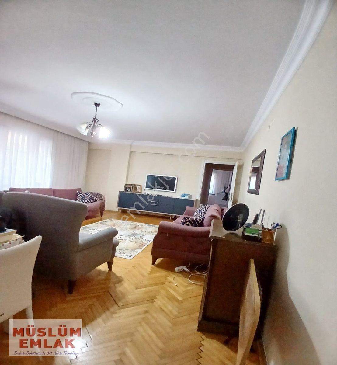 Müslüm Emlaktan Merkezde 3+1 Daire — fotoğraf 3
