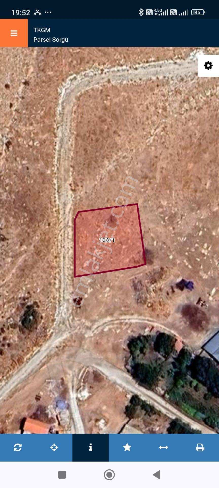 Acil Tekliflere Açık Antalya Korkuteli Manay Da Satılık 761M2 Arsa Köşe Başı