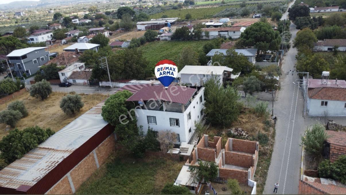 Remax Arma’Dan Karakuyu’Da Satılık 2 Katlı Müstakil Ev