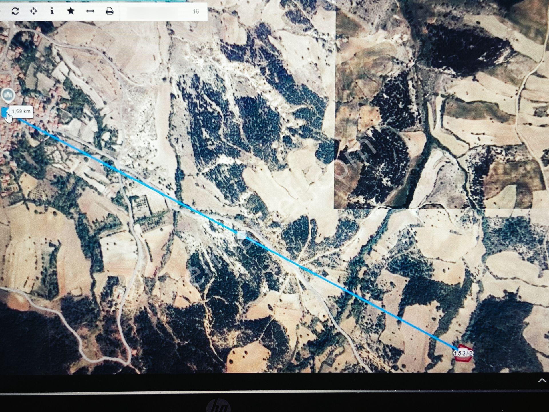 Kütahya Gediz Yenigüney'de Satılık 2403 M2 Tarla — fotoğraf 6